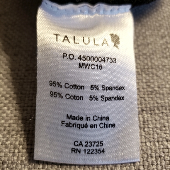 Aritzia Black Skirt - Picture 3 of 4